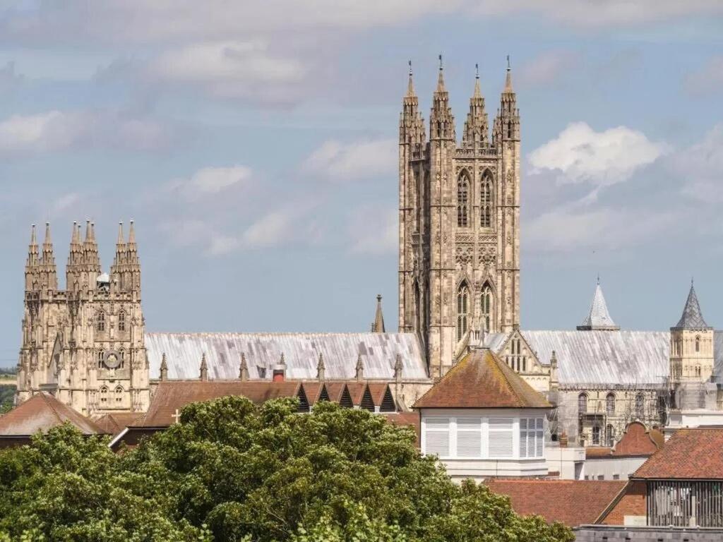 The Most Central Apartment In Canterbury Stunning Interiors, Fully Equipped, City Views And Free Wifi! 外观 照片
